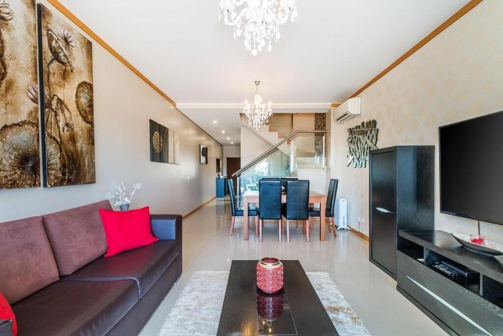 Fantastic Townhouse With Pool And Sea Views Villa อัลบูเฟรา ภายนอก รูปภาพ