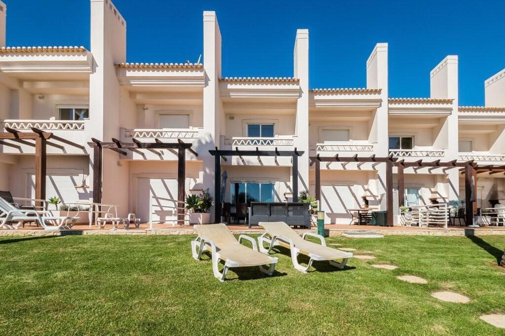 Fantastic Townhouse With Pool And Sea Views Villa อัลบูเฟรา ภายนอก รูปภาพ